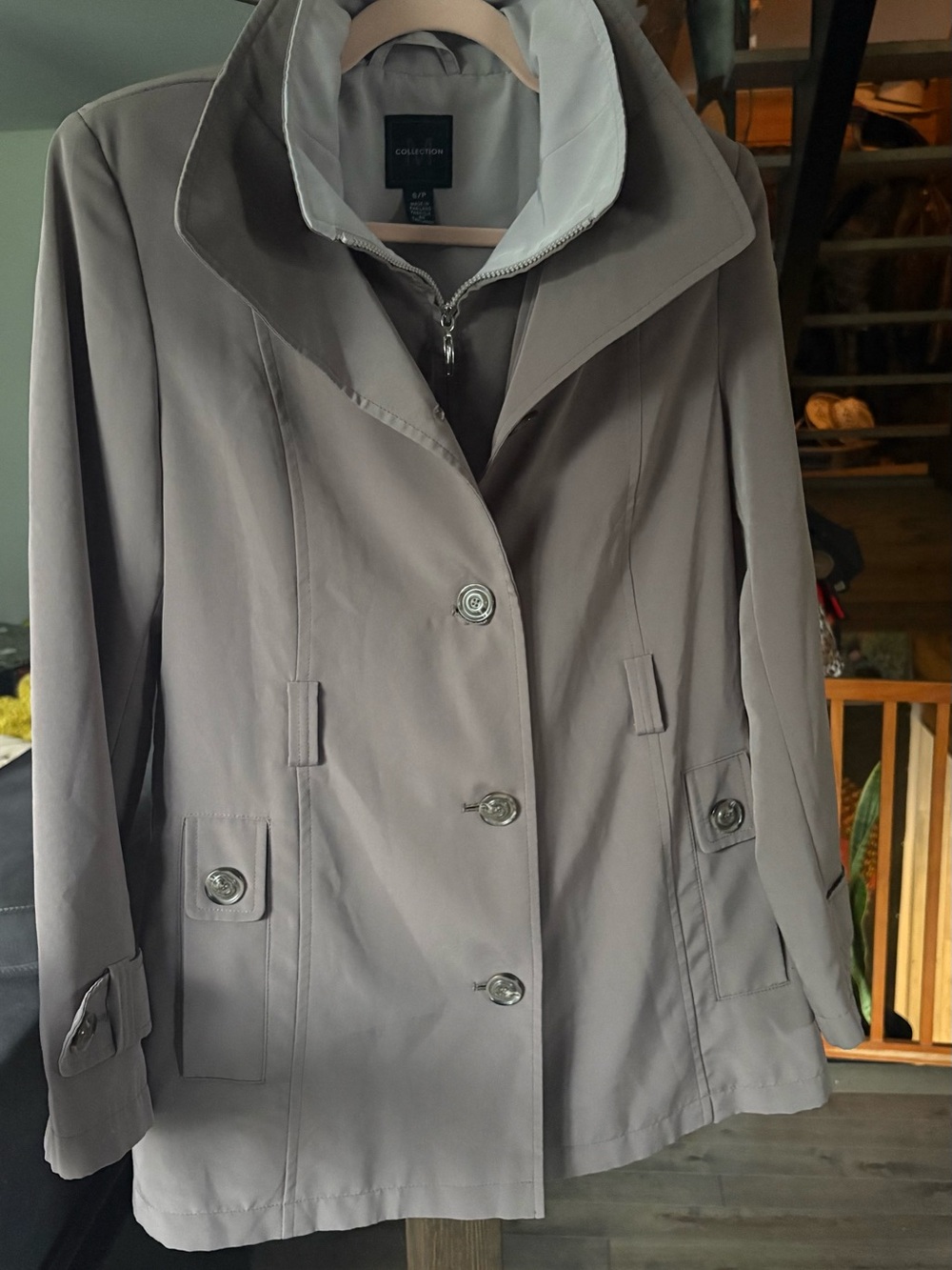M Collection Beige Lightweight Trench Coat – Women’s Small – Classic Fall Jacket